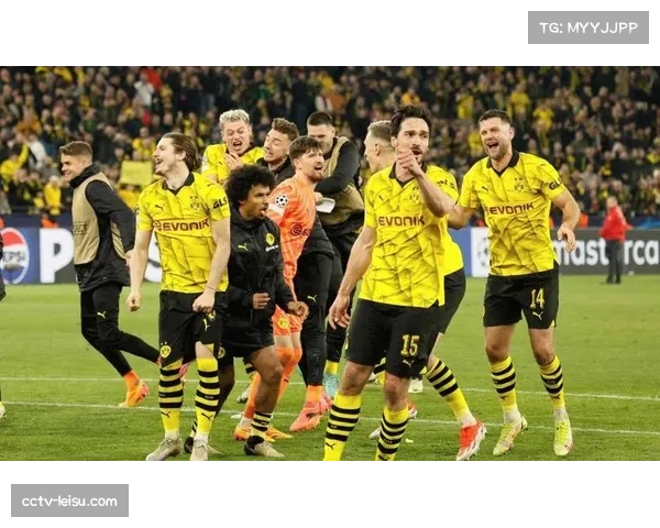 多特蒙德替补席欢呼，见证球队六连胜